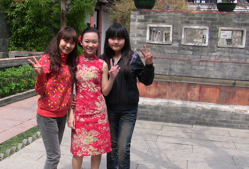 Wedding photo shoots can attract fans.