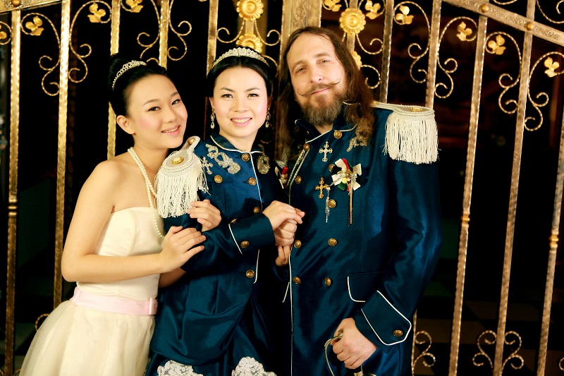 More pics from our Big Fat Guangdong Wedding photo shoot.