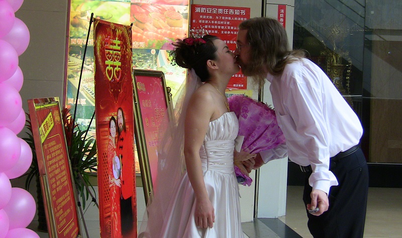 Kissing my bride at My Big Fat Guangdong Wedding party