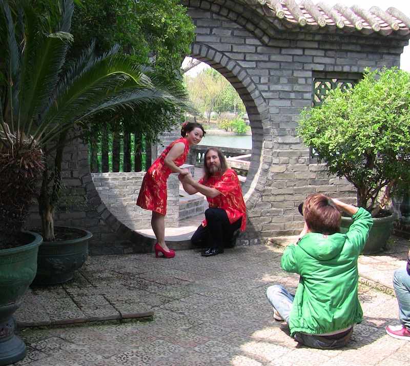 Another pic from my wedding photo shoot at KeYuan Garden in Dongguan. Part of My Big Fat Guangdong Wedding