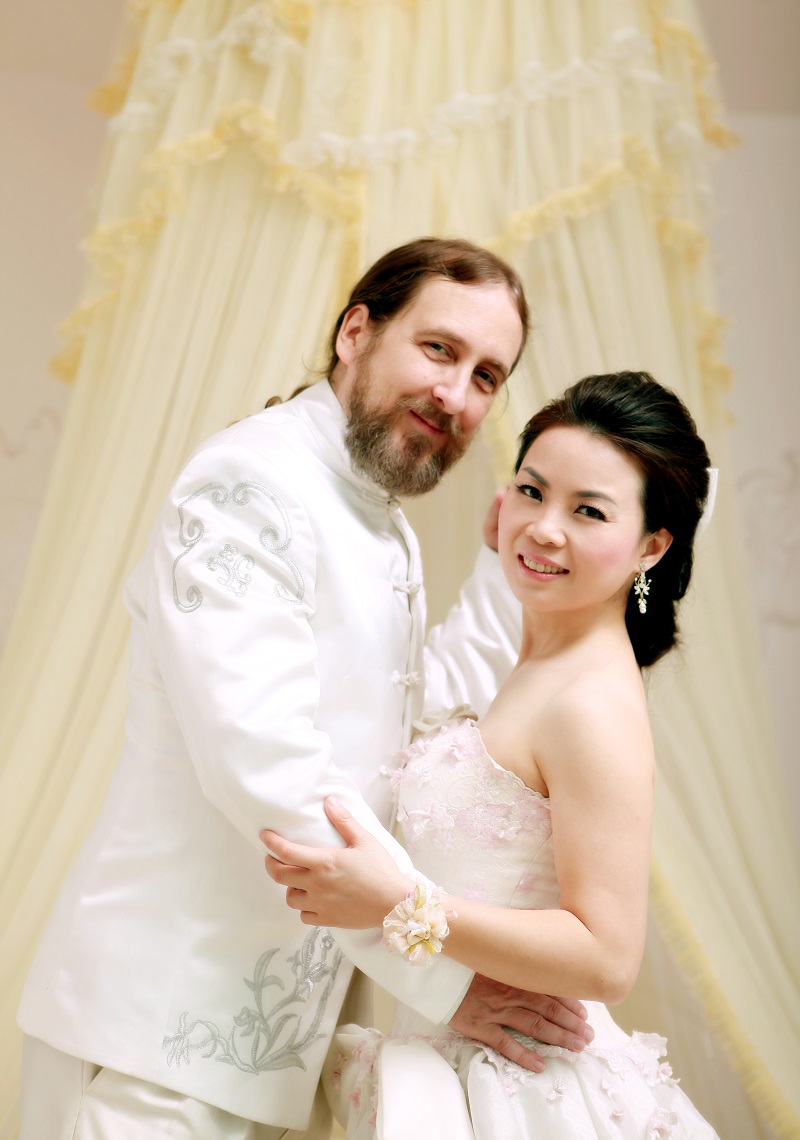  Hey, isn't dancing in bed usually horizontal?