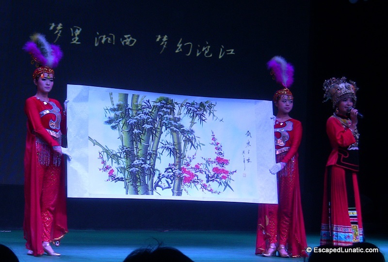 Art auction at the campfire show