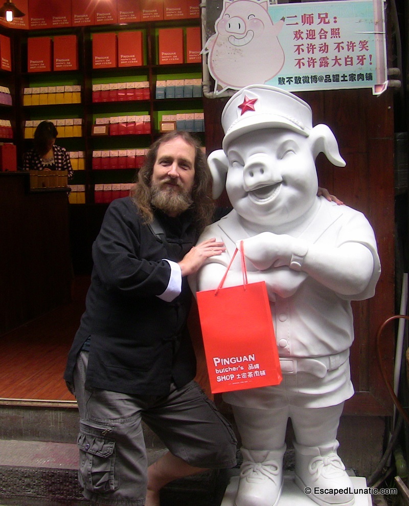 An Escaped Lunatic and the Cannibal Pig in FengHuang